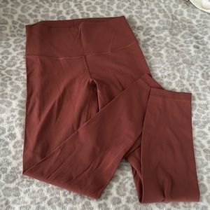 Lululemon wunder under 25” full on luxtreme
